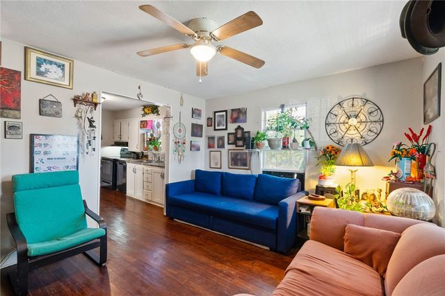 2562 1st St, Ingleside, TX 78362