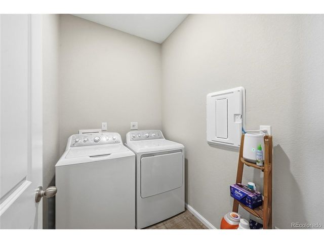 63 N Edge Cliff St, Castle Rock, CO 80104