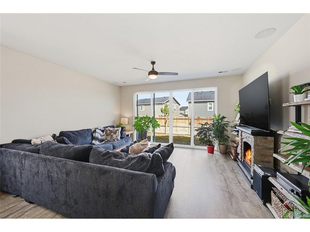 63 N Edge Cliff St, Castle Rock, CO 80104