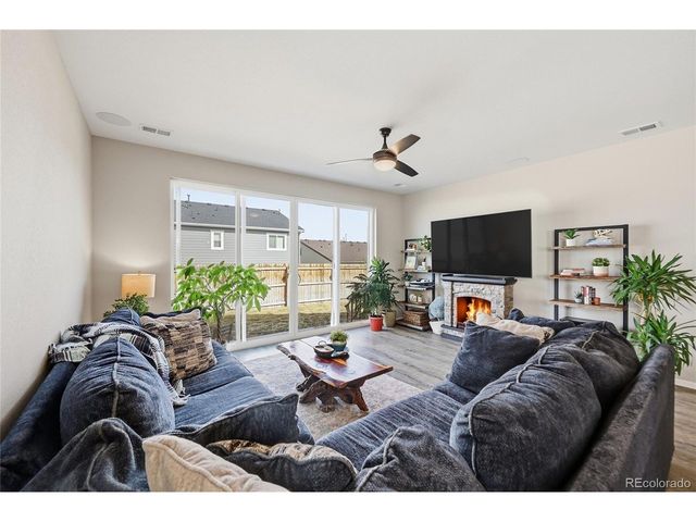 63 N Edge Cliff St, Castle Rock, CO 80104