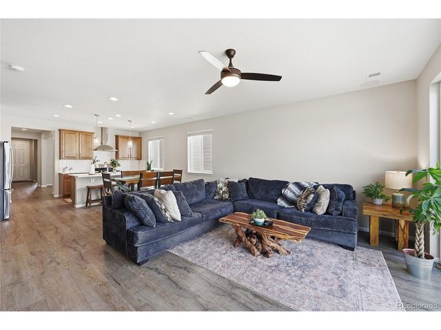 63 N Edge Cliff St, Castle Rock, CO 80104