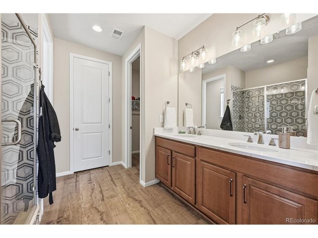 63 N Edge Cliff St, Castle Rock, CO 80104