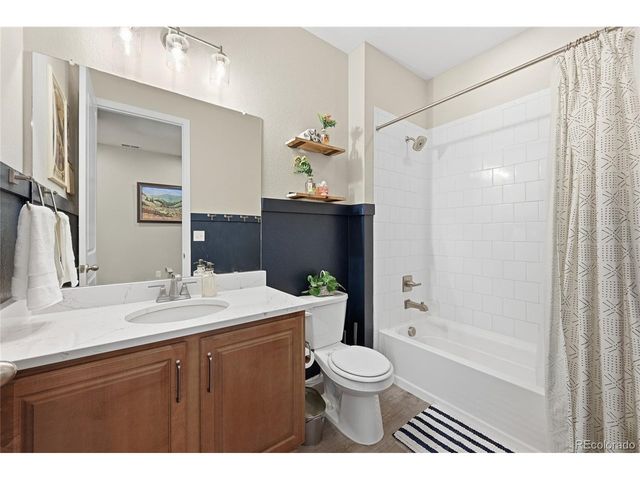 63 N Edge Cliff St, Castle Rock, CO 80104