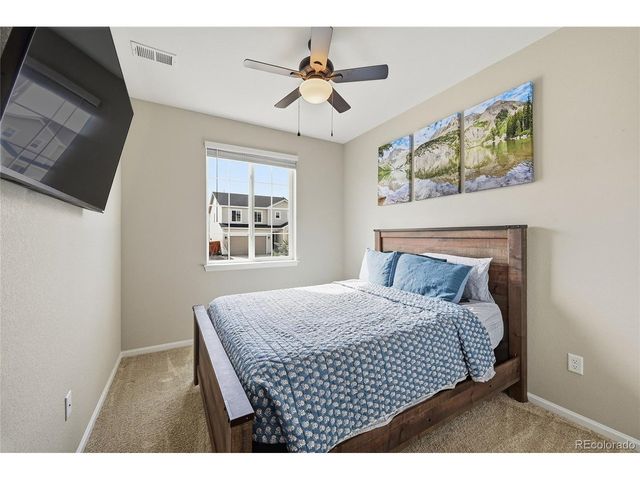 63 N Edge Cliff St, Castle Rock, CO 80104