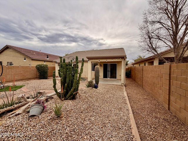 10502 E WALLFLOWER Lane, Florence, AZ 85132