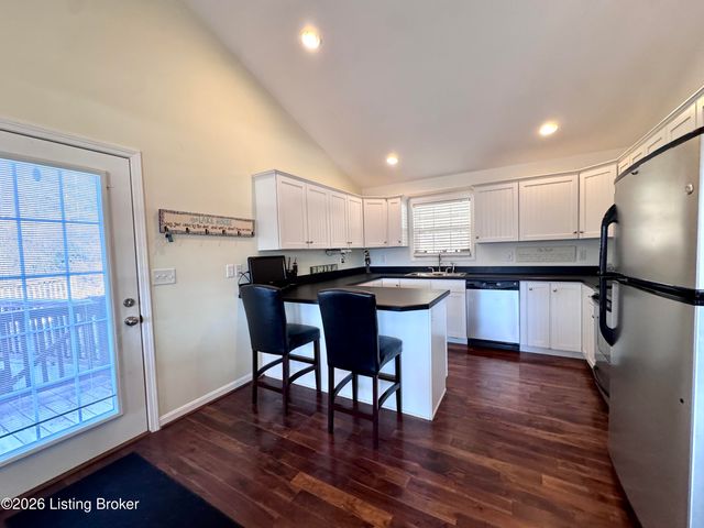 461 N Riverbend Rd, Leitchfield, KY 42754