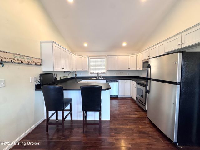 461 N Riverbend Rd, Leitchfield, KY 42754