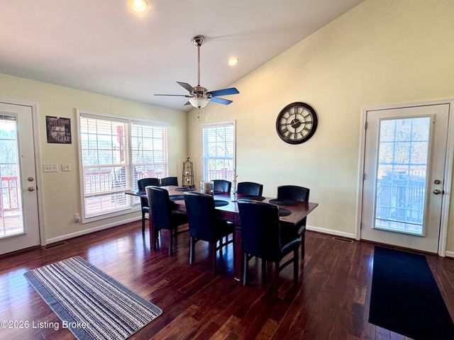 461 N Riverbend Rd, Leitchfield, KY 42754