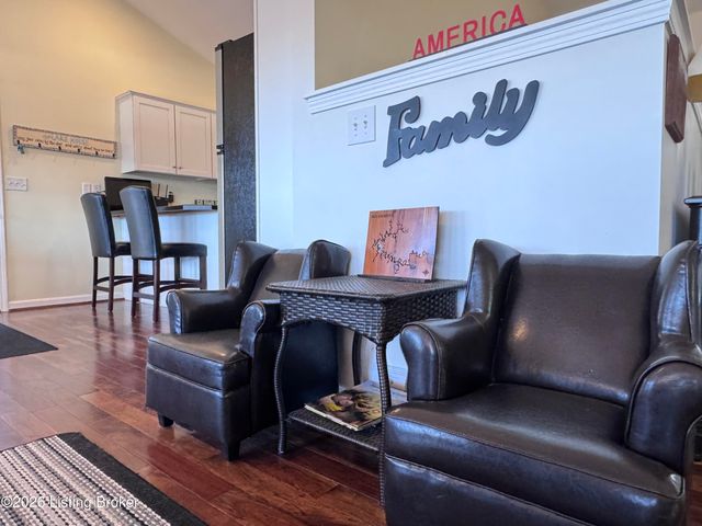 461 N Riverbend Rd, Leitchfield, KY 42754