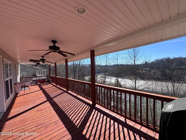 461 N Riverbend Rd, Leitchfield, KY 42754