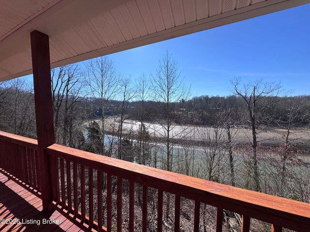 461 N Riverbend Rd, Leitchfield, KY 42754