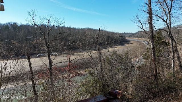 461 N Riverbend Rd, Leitchfield, KY 42754