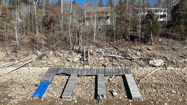 461 N Riverbend Rd, Leitchfield, KY 42754