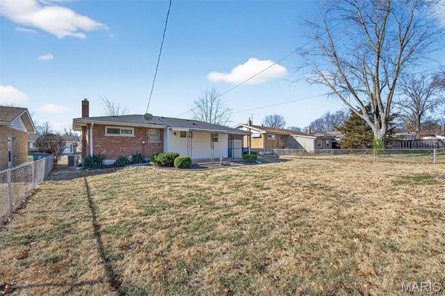 223 Southampton Drive, Lemay, MO 63125