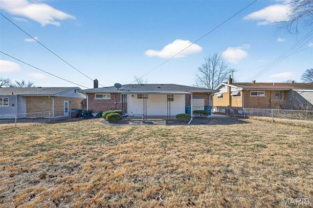 223 Southampton Drive, Lemay, MO 63125