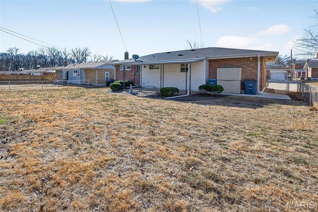 223 Southampton Drive, Lemay, MO 63125