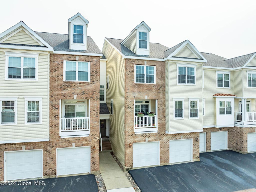 4203 Admirals Walk Drive, Cohoes, NY 12047