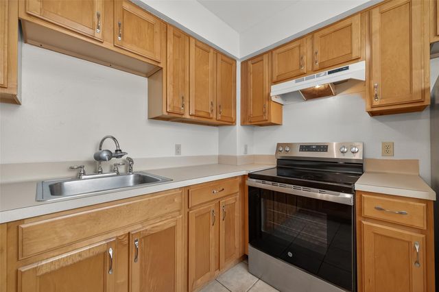 2020 Huldy Street 10, Houston, TX 77019