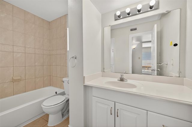 2020 Huldy Street 10, Houston, TX 77019