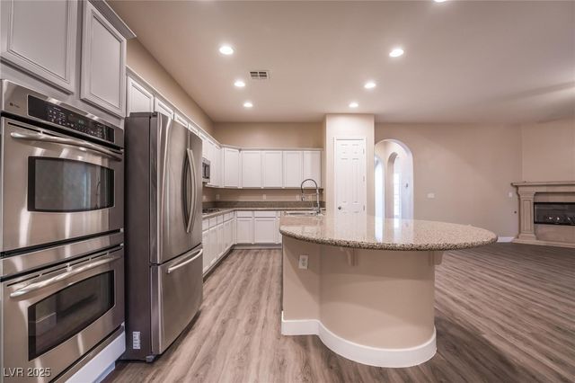 7744 White Ginger Avenue, Las Vegas, NV 89178