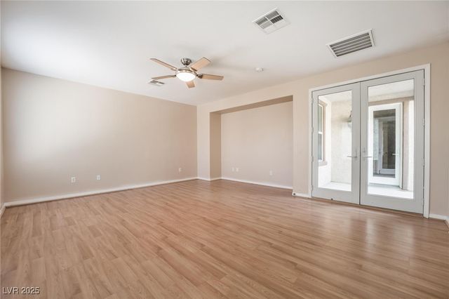 7744 White Ginger Avenue, Las Vegas, NV 89178