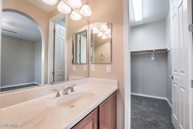 7744 White Ginger Avenue, Las Vegas, NV 89178