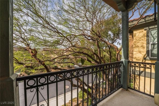 7744 White Ginger Avenue, Las Vegas, NV 89178