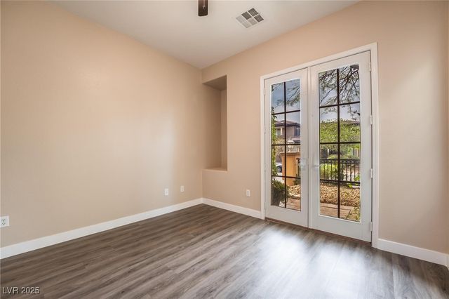 7744 White Ginger Avenue, Las Vegas, NV 89178