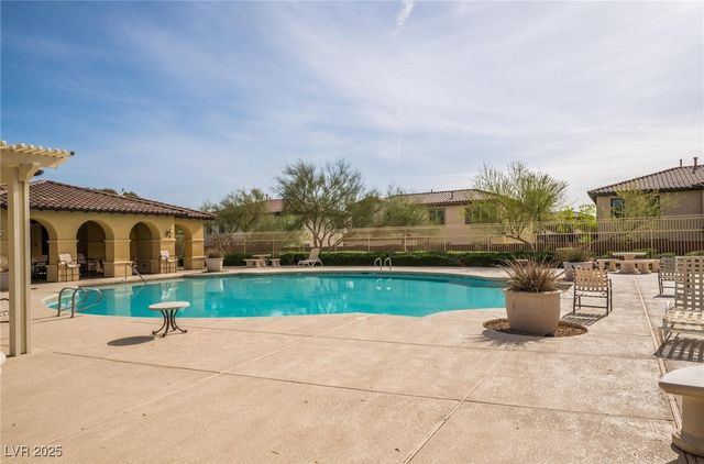 7744 White Ginger Avenue, Las Vegas, NV 89178