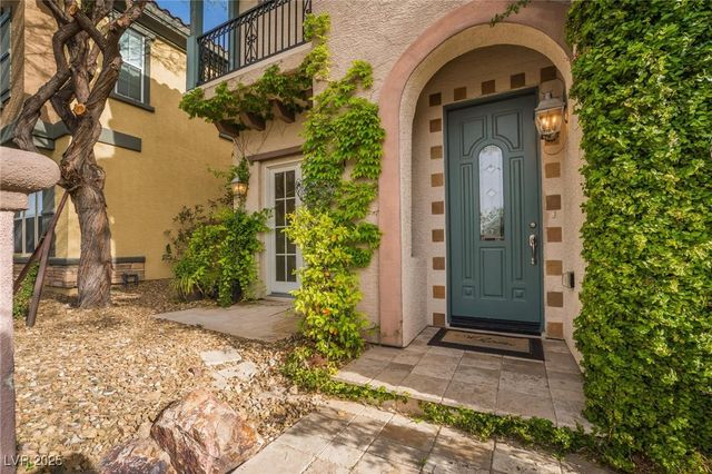 7744 White Ginger Avenue, Las Vegas, NV 89178