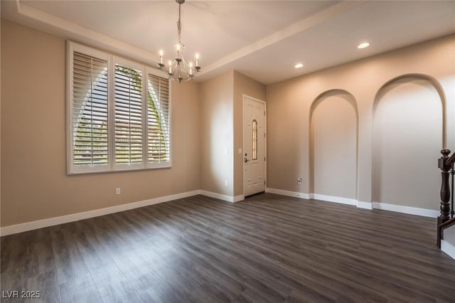 7744 White Ginger Avenue, Las Vegas, NV 89178