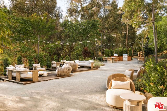 6489 Cavalleri Road 101, Malibu, CA 90265