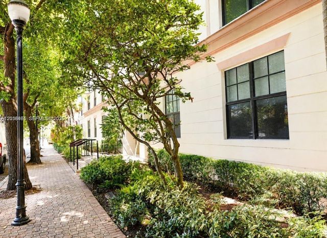 1919 Van Buren St 115A, Hollywood, FL 33020