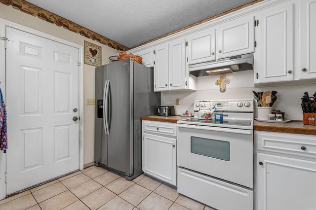 78 Rolling Oaks Drive, Maumelle, AR 72113