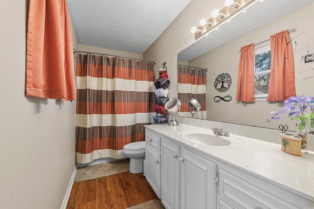 78 Rolling Oaks Drive, Maumelle, AR 72113