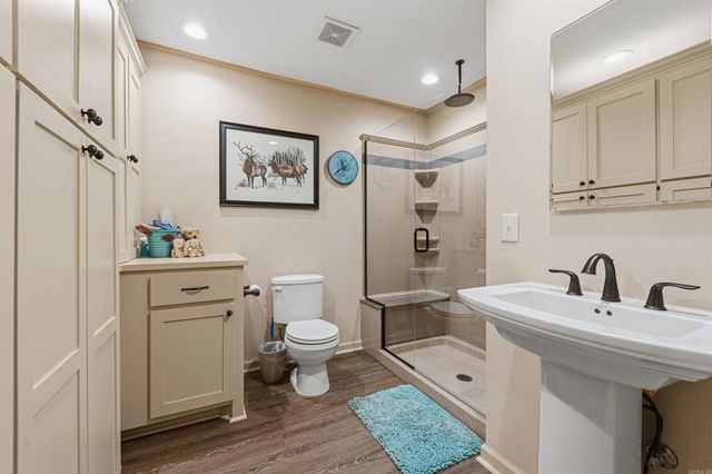 78 Rolling Oaks Drive, Maumelle, AR 72113