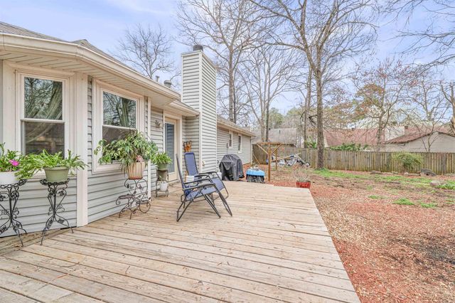 78 Rolling Oaks Drive, Maumelle, AR 72113