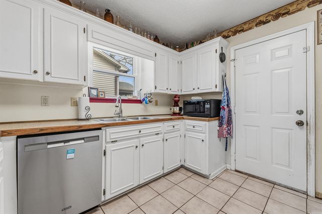 78 Rolling Oaks Drive, Maumelle, AR 72113