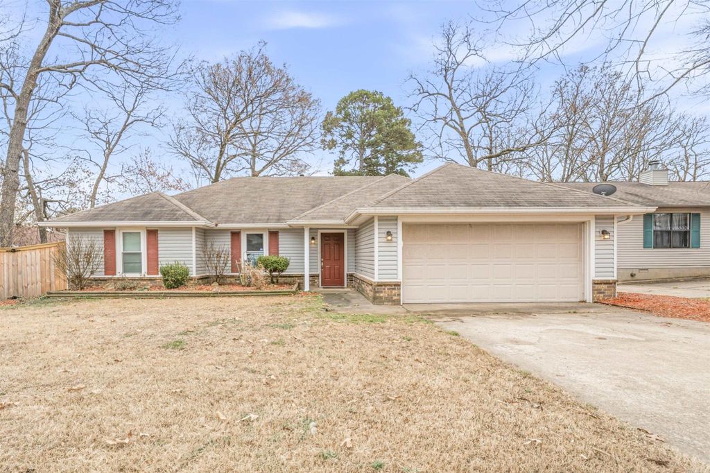 78 Rolling Oaks Drive, Maumelle, AR 72113