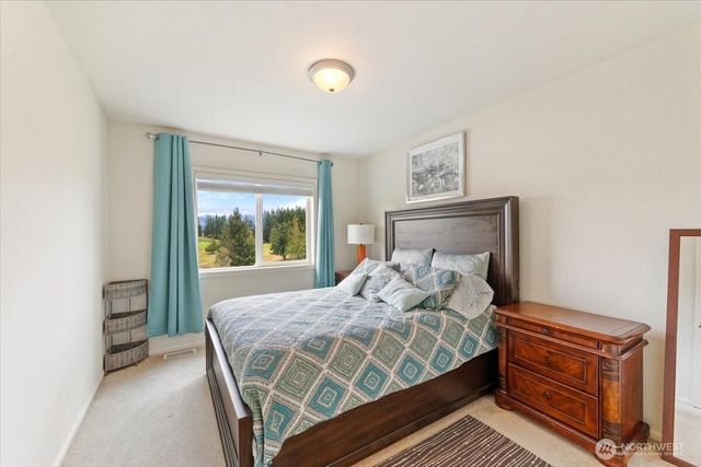 7041 Eagle Lake Drive SE, Snoqualmie, WA 98065