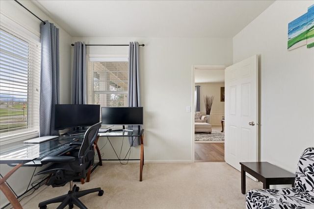 7041 Eagle Lake Drive SE, Snoqualmie, WA 98065