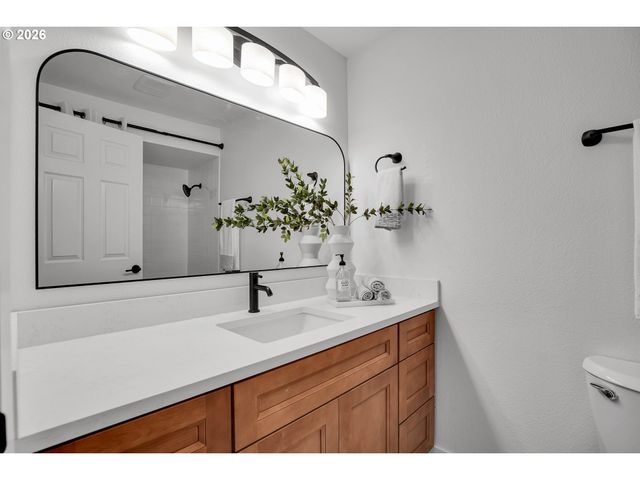 20332 Sw ROCK Ct, Beaverton, OR 97003