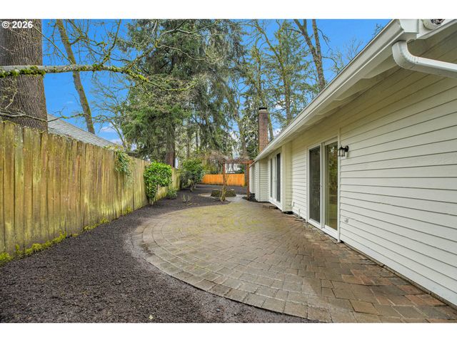 20332 Sw ROCK Ct, Beaverton, OR 97003