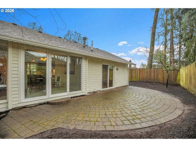 20332 Sw ROCK Ct, Beaverton, OR 97003