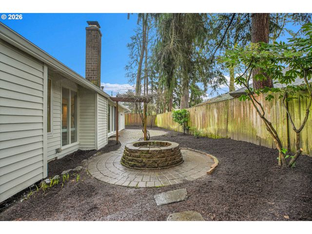 20332 Sw ROCK Ct, Beaverton, OR 97003