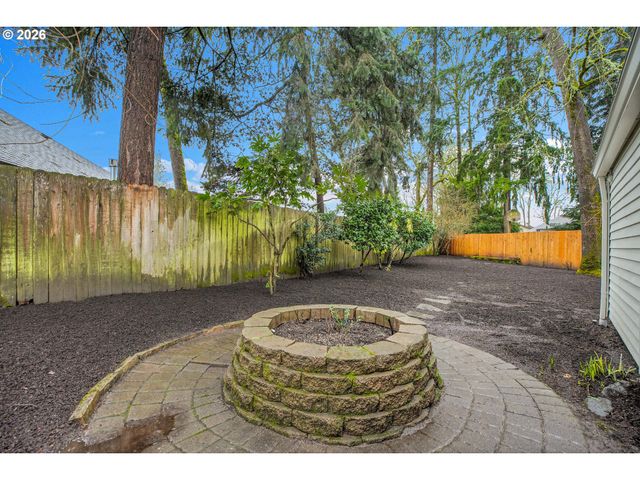 20332 Sw ROCK Ct, Beaverton, OR 97003