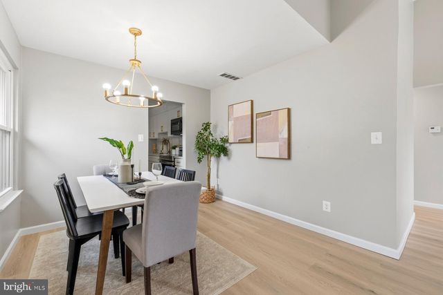 7213 JOHNNYCAKE RD, Baltimore, MD 21228