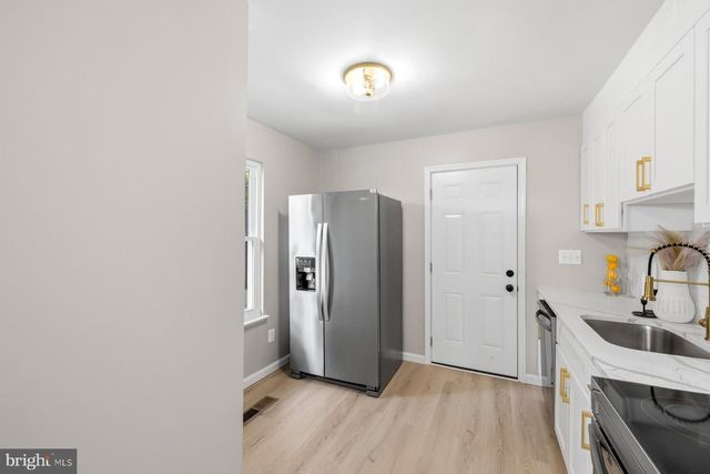 7213 JOHNNYCAKE RD, Baltimore, MD 21228