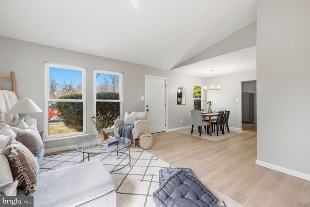 7213 JOHNNYCAKE RD, Baltimore, MD 21228