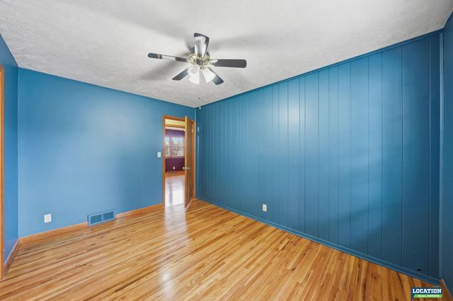 1135 Benton Street, Lincoln, NE 68521